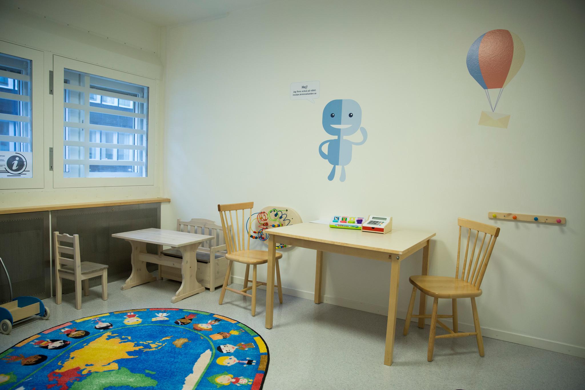 детская комната в шведской тюрьме