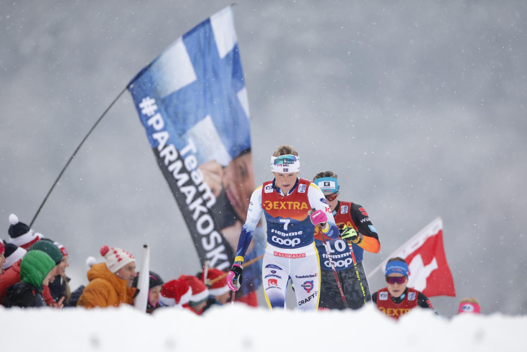 Шведский спорт: лыжница Фрида Карлссон во время гонки.